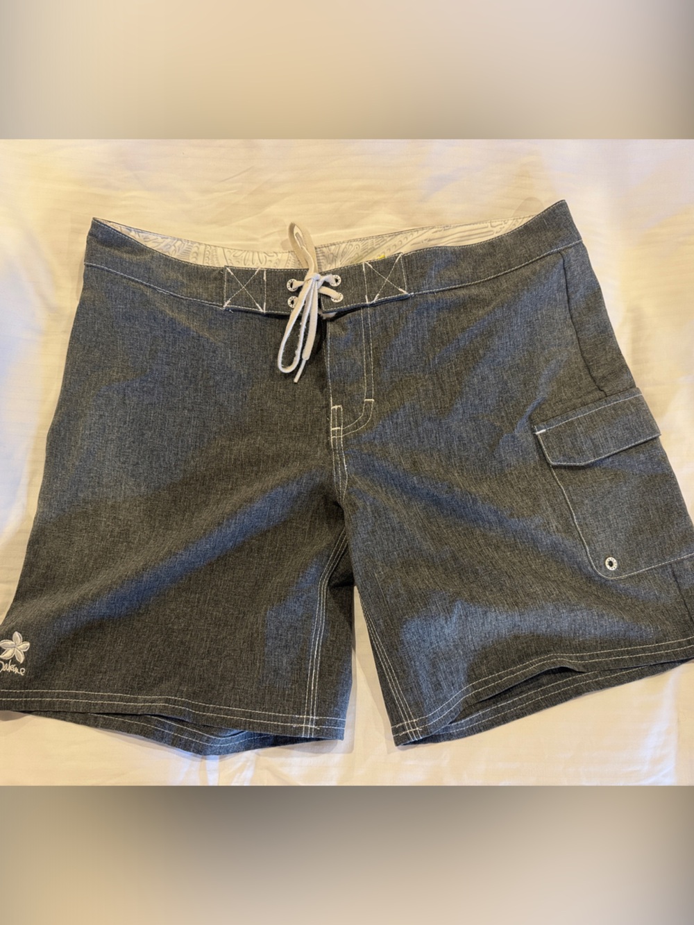 Dakine Men’s Charcoal Gray Lace-Up Board Shorts